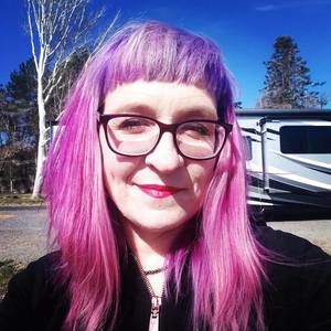 Meet your Posher, Nikki